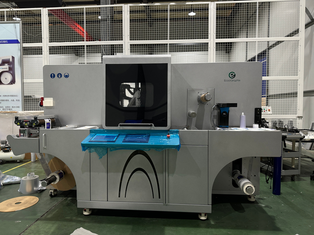 Máquina de estampado de láminas de etiqueta digital e impresión de barniz